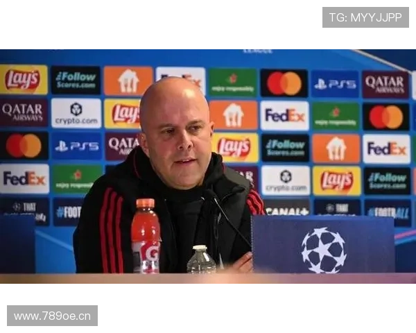 匈牙利主帅回击斯洛特：俱乐部不应干涉国家队队长